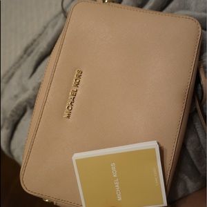 Michael Kors crossbody bag